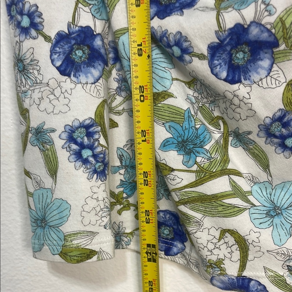 Talbots Floral V-Neck Top - Blue and Green Size Small Petite EUC - Picture 3 of 4
